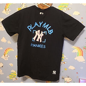 Play MLB New York Yankees TShirt Black Size Medium